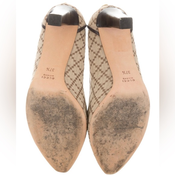 Gucci
Diamante Pointed-Toe Pumps
Size: 7.5 | IT 37.5 - Picture 4 of 5